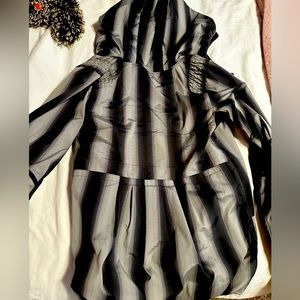 Lulu That’s the Run track and field jacket